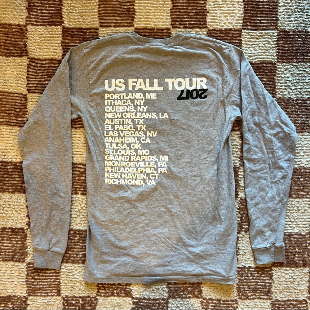 Two Door Cinema Club 2017 US Tour Grey Graphic Long Sleeve T Shirt Band Merch - Picture 2 of 3